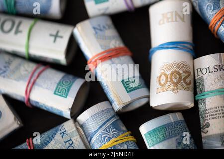 Billets de banque en circulation. Différentes dénominations de la monnaie nationale polonaise. Banque D'Images