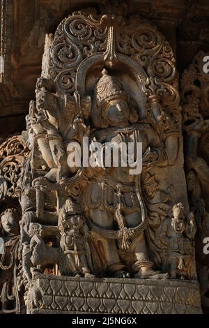 21 décembre 2021, Halebidu, Karnataka, Inde, œuvre de sculpture du Temple Hoysaleswara, temple hindou de 12th siècles dédié à Shiva. Banque D'Images