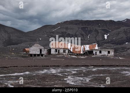 Vestiges de la vieille station de l'île de Deception, Antarctique Banque D'Images