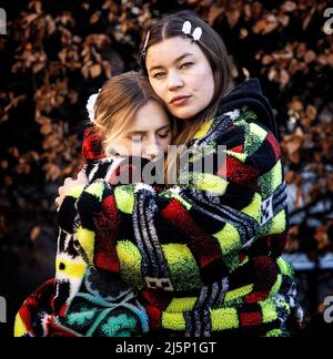 Rhian Teasdale et Hester Chambers du duo britannique Wet Leg