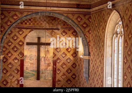 Sintra, Portugal, peinture décorative ornée de colombes représentant le Saint-Esprit dans la chapelle du Palacio Nacional de Sintra Banque D'Images