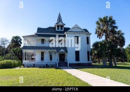 Le manoir Rabb, maison de plantation pour la plantation Rabb et maintenant le centre d'accueil pour le sanctuaire de Sabal Palm, Brownsville, Texas. Banque D'Images