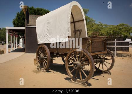 Ancien wagon couvert dans le parc national de la vieille ville de San Diego Banque D'Images