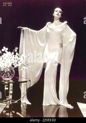 Dolores del Rio - photo de publicité pour un magazine argentin - 1935 Banque D'Images