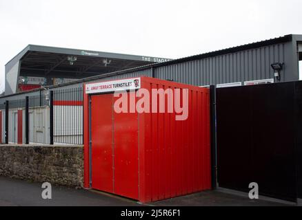 EXETER, Royaume-Uni - le 3 MARS 2021 CoVid-19 confinement pour la porte des fans à l'extérieur de la ville d'Exeter FC, également connu sous le nom de Grecians, jouant au stade de St James Park Banque D'Images