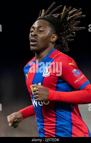 LONDRES, ROYAUME-UNI. AVR 25th: Eberechi Eze de Crystal Palace lors du match de Premier League entre Crystal Palace et Leeds United à Selhurst Park, Londres, le lundi 25th avril 2022. (Crédit : Juan Gasparini | ACTUALITÉS MI) crédit : ACTUALITÉS MI et sport /Actualités Alay Live Banque D'Images