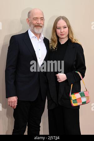 25th avril 2022, Londres, Royaume-Uni. JK Simmons assistant à l'abbaye de Downton, Une première mondiale de la nouvelle ère, Cinewold, Londres. Crédit : Doug Peters/EMPICS/Alamy Live News Banque D'Images