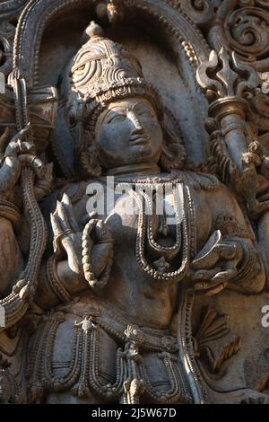 21 décembre 2021, Halebidu, Karnataka, Inde, œuvre de sculpture du Temple Hoysaleswara, temple hindou de 12th siècles dédié à Shiva. Banque D'Images