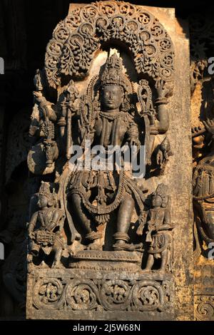 21 décembre 2021, Halebidu, Karnataka, Inde, œuvre de sculpture du Temple Hoysaleswara, temple hindou de 12th siècles dédié à Shiva. Banque D'Images