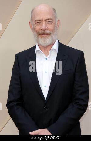 25 avril 2022 - Londres, Angleterre, Royaume-Uni - JK Simmons présent à Downton Abbey: A New Era World film Premiere, Cineworld Leicester Square Banque D'Images