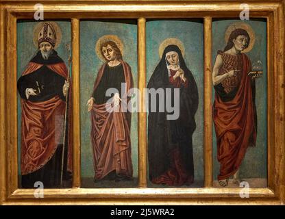 Da sinistra: San Benedetto, San Giovanni Evangelista, Vergine dolente, San Giovanni Battista - tempera su tavola - bottega di Angelo e Bartolomeo deg Banque D'Images