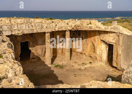 Unterirdische Grabstätten der antiken Nekropole Königsgräber von Nea Paphos, Paphos, Zypern, Europa | tombes souterraines de l'ancienne nécropole à Banque D'Images