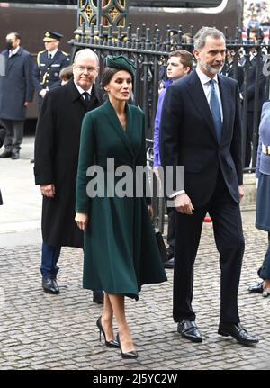La photo doit être créditée ©Alpha Press 079965 29/03/2022 le roi Felipe VI et la reine Letizia d'Espagne avec le prince Albert de Monaco au service de Thanksgiving pour HRH le prince Philip Duc d'Édimbourg tenu à l'abbaye de Westminster à Londres. Banque D'Images