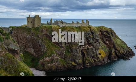 Château de Dunnottar depuis le sud Banque D'Images