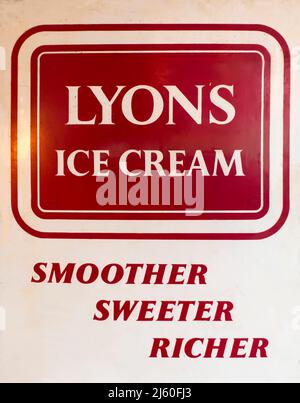 Panneau Vintage Lyon Ice Cream Banque D'Images