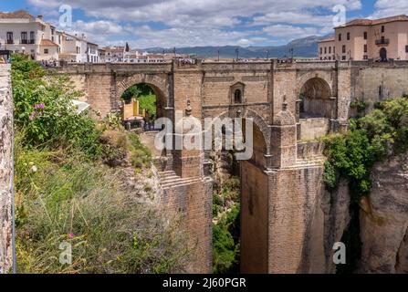 Ronda Malaga, Espagne - 29 mai 2016. Vieux pont de pierre à Ronda près de Malaga, Andalousie, Espagne. Banque D'Images