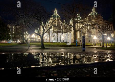 Colombie-Britannique édifices du Parlement de nuit à Victoria, Île de Vancouver, Colombie-Britannique, Canada Banque D'Images