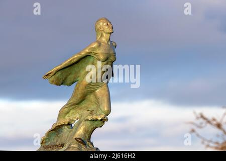 Sculpture des vents du temps de l'artiste Linda Lindsay. Oak Bay, près de Victoria, île de Vancouver, Colombie-Britannique, Canada Banque D'Images