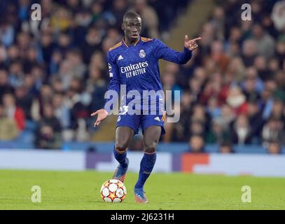 Manchester, Angleterre, 26th avril 2022. Ferland Mendy du Real Madrid pendant le match de la Ligue des champions de l'UEFA au Etihad Stadium, Manchester. Crédit photo devrait se lire: Andrew Yates / Sportimage crédit: Sportimage / Alay Live News Banque D'Images