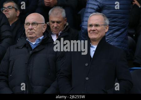 Nyon, Suisse, 25th avril 2022. Giorgio Marchetti Secrétaire général adjoint de l'UEFA regarde avant le match de la Ligue de la Jeunesse de l'UEFA au Centre sportif de Colovray, Nyon. Le crédit photo devrait se lire: Jonathan Moscrop / Sportimage Banque D'Images