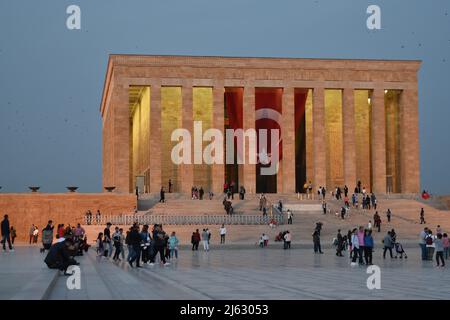 Vue nocturne du mausolée d'Atatürk à Ankara, Turquie Banque D'Images