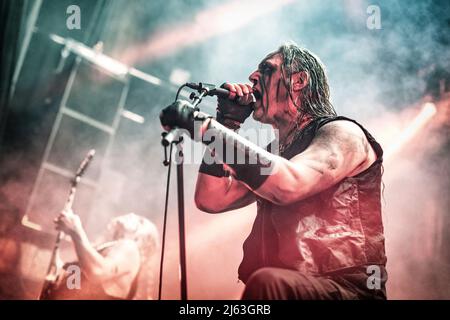 Oslo, Norvège. 16th, avril 2022. Le groupe suédois de Black Metal Marduk joue un concert à Rockefeller dans le cadre du festival norvégien du métal Inferno Metal Festival 2022 à Oslo. Ici, le chanteur Mortuus est vu en direct sur scène. (Crédit photo: Gonzales photo - Terje Dokken). Banque D'Images