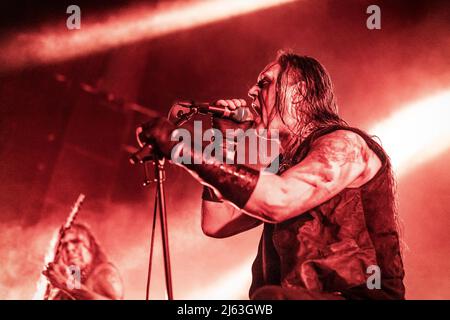 Oslo, Norvège. 16th, avril 2022. Le groupe suédois de Black Metal Marduk joue un concert à Rockefeller dans le cadre du festival norvégien du métal Inferno Metal Festival 2022 à Oslo. Ici, le chanteur Mortuus est vu en direct sur scène. (Crédit photo: Gonzales photo - Terje Dokken). Banque D'Images