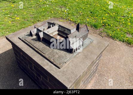 Modèle en bronze du Friary, Cooper's Field, Castle Grounds, Bute Park, Cardiff City Centre. Pris en mars 2022. ressort Banque D'Images