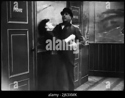 Le film d'Abyss 1910 vintage encore Banque D'Images