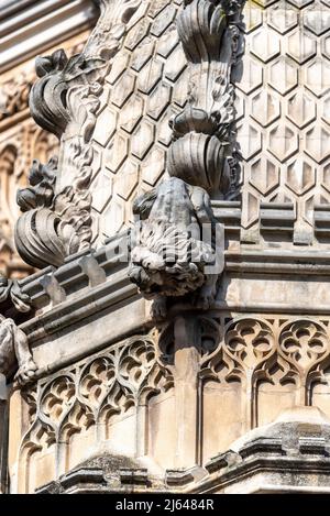 Gargoyle, détail animal sur l'abbaye de Westminster. Église abbatiale gothique de la Cité de Westminster, Londres, Royaume-Uni. Chapelle Henry VII à l'extrémité est de l'abbaye Banque D'Images