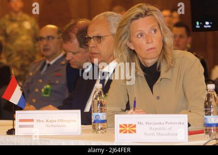 Pékin, Hebei, Chine. 26th avril 2022. RAMSTEIN US Air base, ALLEMAGNE on 26. AVRIL 2022 ; Kajsa Ollongren.des pays-Bas, Ministre de la Défense le Groupe consultatif de sécurité de l'Ukraine s'est réuni le mardi 26 avril 2022 à la base aérienne américaine de Ramstein/Allemagne sous la présidence du Secrétaire américain à la Défense pour discuter de l'aide militaire à l'Ukraine assiégée tandis que le ministre ukrainien de la Défense a pris part à la réunion.image responsable des frais - Crédit photo: copyright © ATP/Jean-Claude Ernst. (Image de crédit : © Jon Gaede/ZUMA Press Wire) Banque D'Images