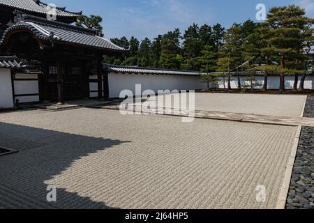 Jardin du temple de Shokokuji - Shokoku-ji occupe une vaste zone du nord de Kyoto avec de nombreux sous-temples sous sa domination, les jardins de la salle principale Banque D'Images