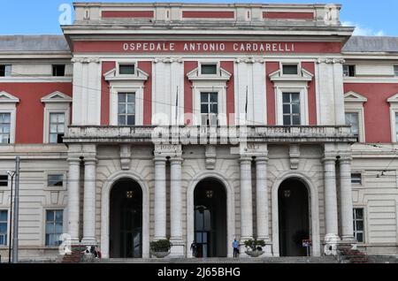 Napoli - Facciata dell'Ospedale Cardarelli Banque D'Images