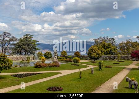 Vigo, Espagne - 25 avril 2020 : magnifique Parque do Castro à Vigo Banque D'Images