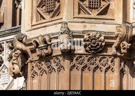 Gargoyle, détail animal sur l'abbaye de Westminster. Église abbatiale gothique de la Cité de Westminster, Londres, Royaume-Uni. Chapelle Henry VII à l'extrémité est de l'abbaye Banque D'Images