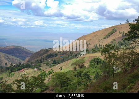 Vue panoramique de la vallée de Kerio vue depuis un point de vue pittoresque dans le comté de Elgeyo Marakwet, Kenya Banque D'Images