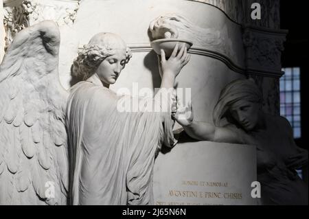 Rome. Italie. Basilique de Santa Maria del Popolo. Monument à Agostino Chigi (1858-1896) par Adolfo Apolloni a été érigé en 1915, entre le Chigi et Banque D'Images