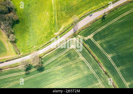 Top Down sur les champs et les terres agricoles, English Village, Devon, Angleterre, Europe Banque D'Images