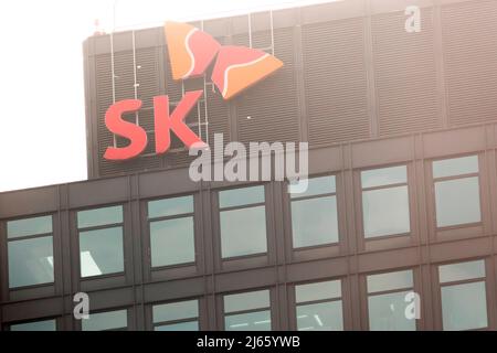 SK Group, 21 avril 2022 : siège du SK Group à Séoul, en Corée du Sud. SK Group est devenu le deuxième plus grand conglomérat de Corée du Sud en 2021, aidé par les semiconducteurs et les batteries, alors que Hyundai Motor Group est tombé au numéro 3, selon la Fair Trade Commission le 27 avril 2022. (Photo de Lee Jae-Won/AFLO) (CORÉE DU SUD) Banque D'Images