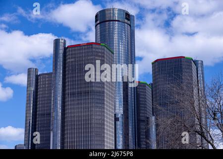 Le Renaissance Center (ou GM Renaissance Center et surnommé le RenCen), un groupe de sept gratte-ciel dans le centre-ville de Detroit, Michigan, États-Unis Banque D'Images