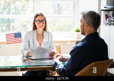 DEMANDE D'immigration DES ÉTATS-UNIS et entrevue consulaire de visa Banque D'Images