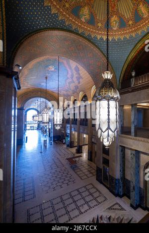 Le hall opulent bordé de marbre, le bâtiment Fisher, le gratte-ciel art déco de 1928, Detroit, Michigan, États-Unis Banque D'Images