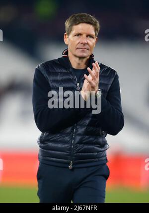 Londres, Royaume-Uni. 28th avril 2022. LONDRES, ANGLETERRE - AVRIL 28: Oliver Glasner directeur d'Eintracht Frankfurtduring Europe League semi-finale 1st jambe entre West Ham United et Eintracht Frankfurt au stade de Londres, Londres, Royaume-Uni 28th avril , 2022 crédit: Action Foto Sport/Alay Live News Banque D'Images