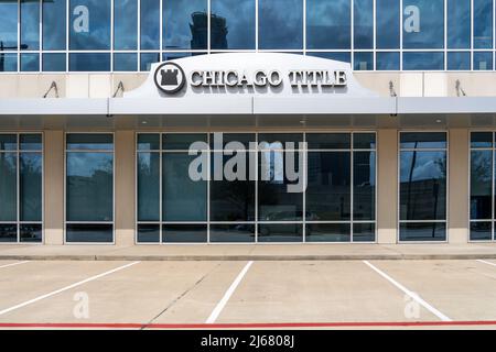 Houston, TX, USA - 6 mars 2022: Chicago Title Office Building à Houston, Texas, USA. Banque D'Images