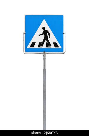 Passage pour piétons, signalisation routière standard sur poteau métallique vertical isolé sur fond blanc Banque D'Images