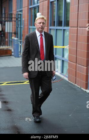 FLUSHING NY- SEPTEMBRE 7: (COUVERTURE EXCLUSIVE) Boris Becker, joueur de tennis allemand retraité, s'est préparé à des commentaires sur le jour 10 des Championnats américains de tennis Open 2011 au Centre national de tennis de l'USTA Billie Jean King à Flushing, Queens, New York, Etats-Unis. Personnes : Boris Becker Banque D'Images