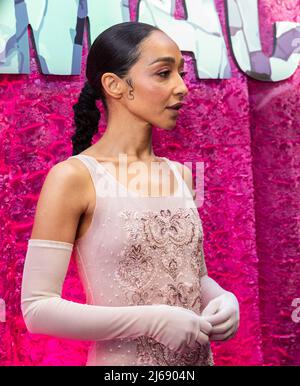 28 avril 2022, New York, New York, États-Unis: L'actrice Ruth Negga portant la robe de Louis Vuitton assiste à la soirée d'ouverture de Broadway 'Macbeth' au théâtre de Longacre (Credit image: © Lev Radin/Pacific Press via ZUMA Press Wire) Banque D'Images