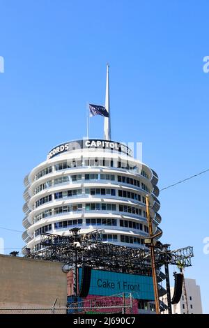 Tour du bâtiment Capitol Records, 1750 Vine St, , Los Angeles, Californie, ÉTATS-UNIS. Conçu par Louis Naidorf et construit en 1955 1956. Site historique DE LA. Banque D'Images