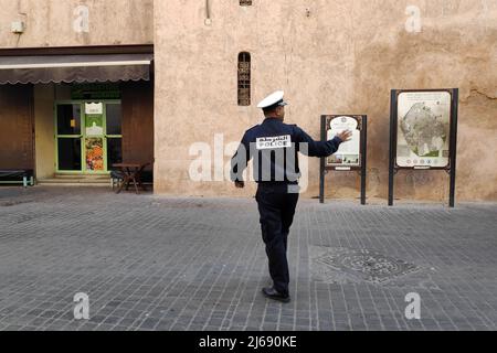 Marrakech, Maroc - janvier 15 2018 : policier dans la vieille ville. Banque D'Images