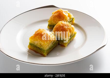 Gros plan sur le pistache baklava, le dessert turc, le concept des aliments traditionnels Banque D'Images